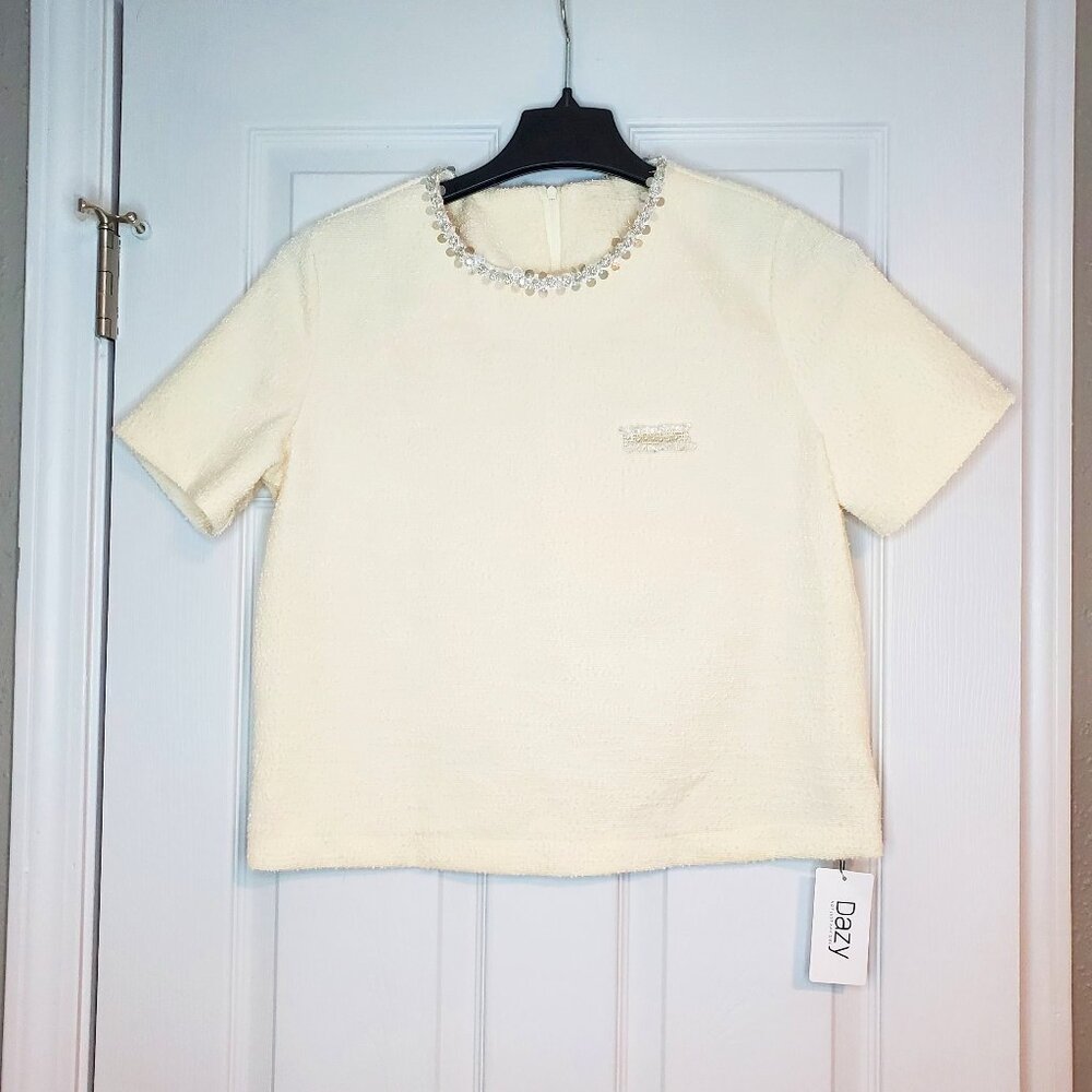 NWT Dazy Short Sleeve Cropped Top Sequin Neckline